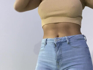 Dahyn1x aka dahyn11 onlyfans Shy babe jerks off her cunt and cums