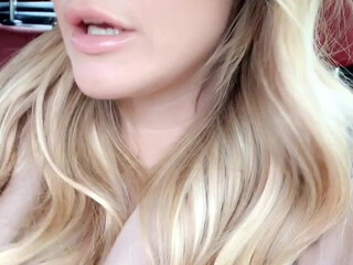 Ella Silver onlyfans Sweet doll fingering pussy