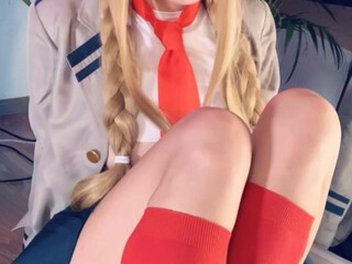 Alice Bong onlyfans Big breasted slut gently wrestles pussy