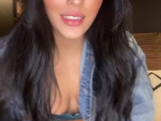 Hanna Miller onlyfans Shrew blonde sucks penis