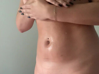 luabunny onlyfans Luxurious trash shows wide vagina