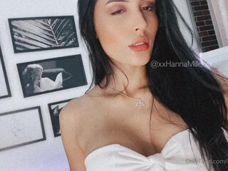 Hanna Miller onlyfans Black-haired woman twirls juicy booty