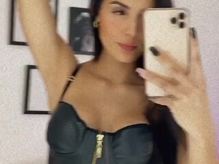 Hanna Miller onlyfans Thick slut fucking sex machine