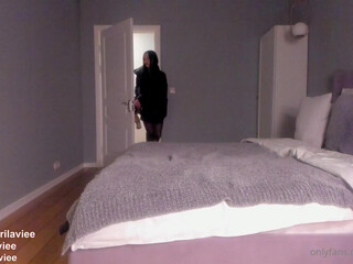 Anna aka arilaviee onlyfans Exquisite bitch pulls pussy