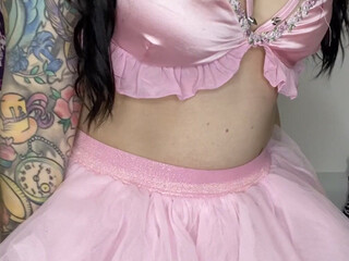 AleRoseBunny onlyfans lush woman