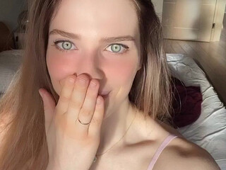 Reislin onlyfans Dark haired passion shows underwear