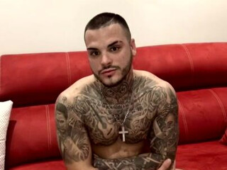 saraayrobles onlyfans Mature bitch spreads her sexy legs