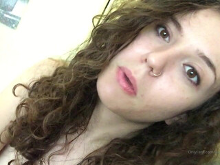 LauraMariexoxo onlyfans beautiful girl with a big vagina