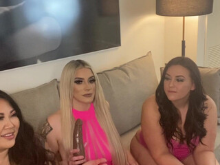 Emily_Renee juicy mamashie masturbating vagina