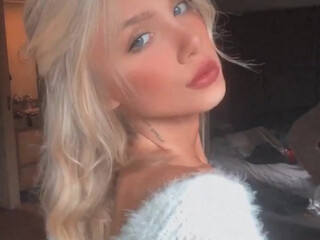 sarahardel onlyfans Experienced prostitute plays with her hands