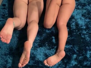 TheChantal onlyfans The charming slut fucks her pussy with a phallus