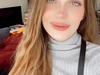 Reislin onlyfans Busty blonde jerking pussy with phallus