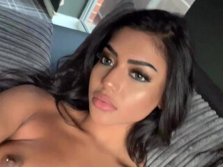 Nursh onlyfans Skinny web model masturbates