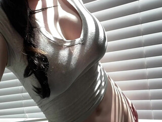 Niece Waidhofer onlyfans Attractive kling shows juicy shapes