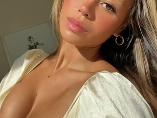 Desi (desiree) onlyfans wet pussy jumps on cock