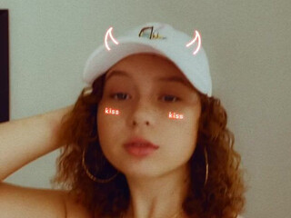 Ariellelael, heluvcoco, uniquelael onlyfans The Shrew is naughty with a vibrator