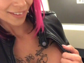 Anna Bell Peaks (AnnaBellPeaks) onlyfans Busty small exposes her charms