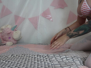 tattookitten onlyfans chick with juicy cap