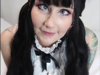 tattookitten onlyfans Hot prostitute poses in shorts