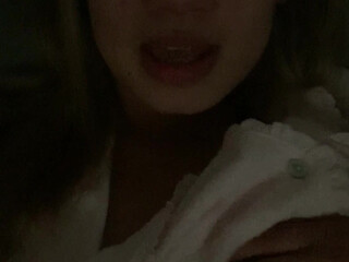 TheChantal onlyfans Naughty pussy jerks off juicy pussy