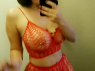 QueenRogue onlyfans A wonderful beast takes a shower