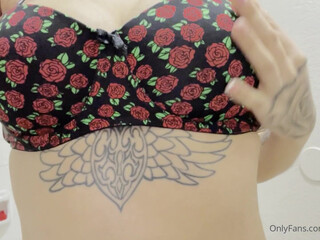 Lilly Kash (lillykash) onlyfans A young doll is naughty with a vibrator