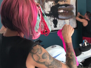 Anna Bell Peaks (AnnaBellPeaks) onlyfans The sexy thing gracefully caresses to the camera all its charms