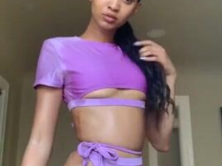 5d08716a7d4d5 smeared her incredibly hot body with oil