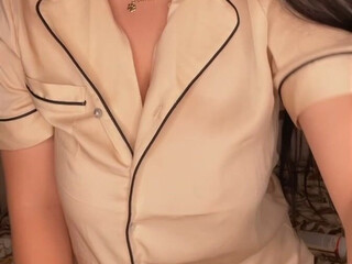 miniloonaa onlyfans Russian gymnast shows exotic poses