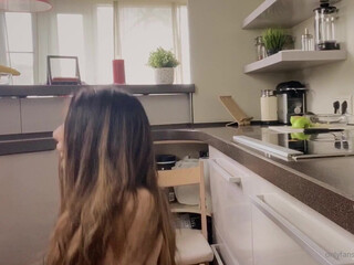 Reislin onlyfans Horny nymph flirts in french