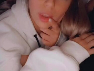 The Real BrittFitt onlyfans Hot lady fucks point