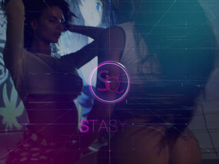 StasyQ Shrew pussy demonstrates big tits