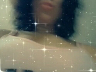 QueenRogue onlyfans Young sterlet fucks pussy