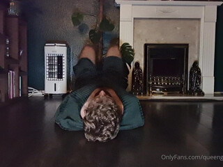 Queengf90 onlyfans Petite hotties fuck toys