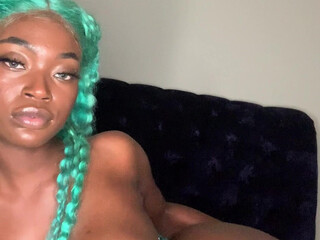 teresa aka TeresaLavae2 aka teresaltwerk onlyfans Cute lady poses naked in private