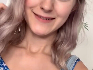 eva elfie onlyfans Cam4 online Show Petite wet pink hole