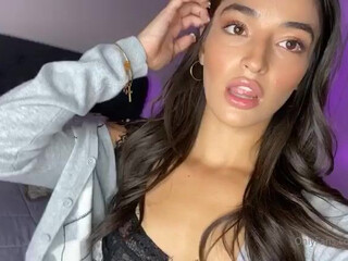 emily willis onlyfans Hot bitch fucks herself with fingers