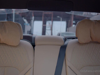 emily willis onlyfans SГјГџe BrГјnette streichelt ihren geilen Kitzler