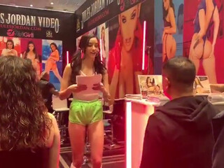 emily willis onlyfans Cute chick cool teasing the vagina