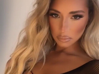 Sierra Skye aka sierraaaskyee onlyfans Thin slut masturbates wet pink hole 2022 cam show