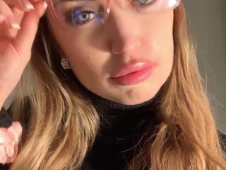 Jane Lucier onlyfans Cutie with girlfriend shows holes