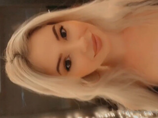 Crystal Storm onlyfans Nice lady fucks her wet pink hole with toy