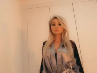 Crystal Storm onlyfans Young redhead girl with a very hot wet pink hole