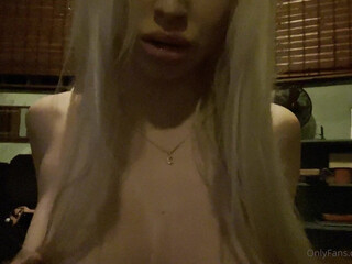 Chloe Spencer aka Ch111oe onlyfans 10 May 2021