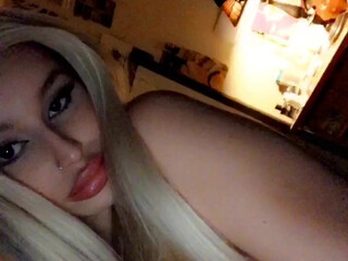 Chloe Spencer aka Ch111oe onlyfans Fingering hot from new york