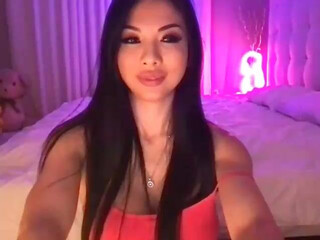lexivixi onlyfans Blonde bitch seduces with big tits