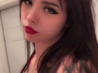 nataliexking, bbyluckie, SnooSquirrels8560 onlyfans Little plays with an toy