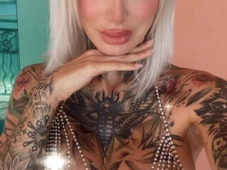 tascha.punkt onlyfans 45 kg of real excitement