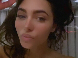 NacreVictoire onlyfans 21 December 2021