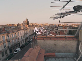 NacreVictoire onlyfans Slut in tattoo masturbating wet pink hole in the shower